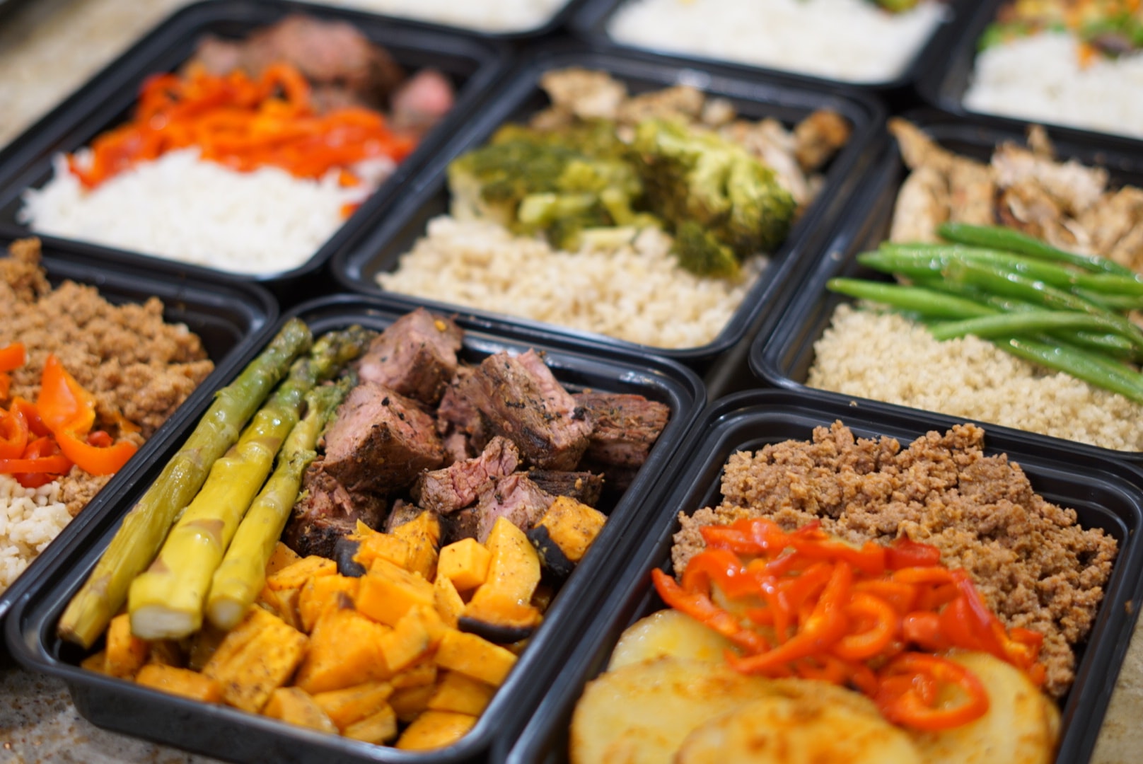 Flank steak with sweet potato and asparagus meal prep containers